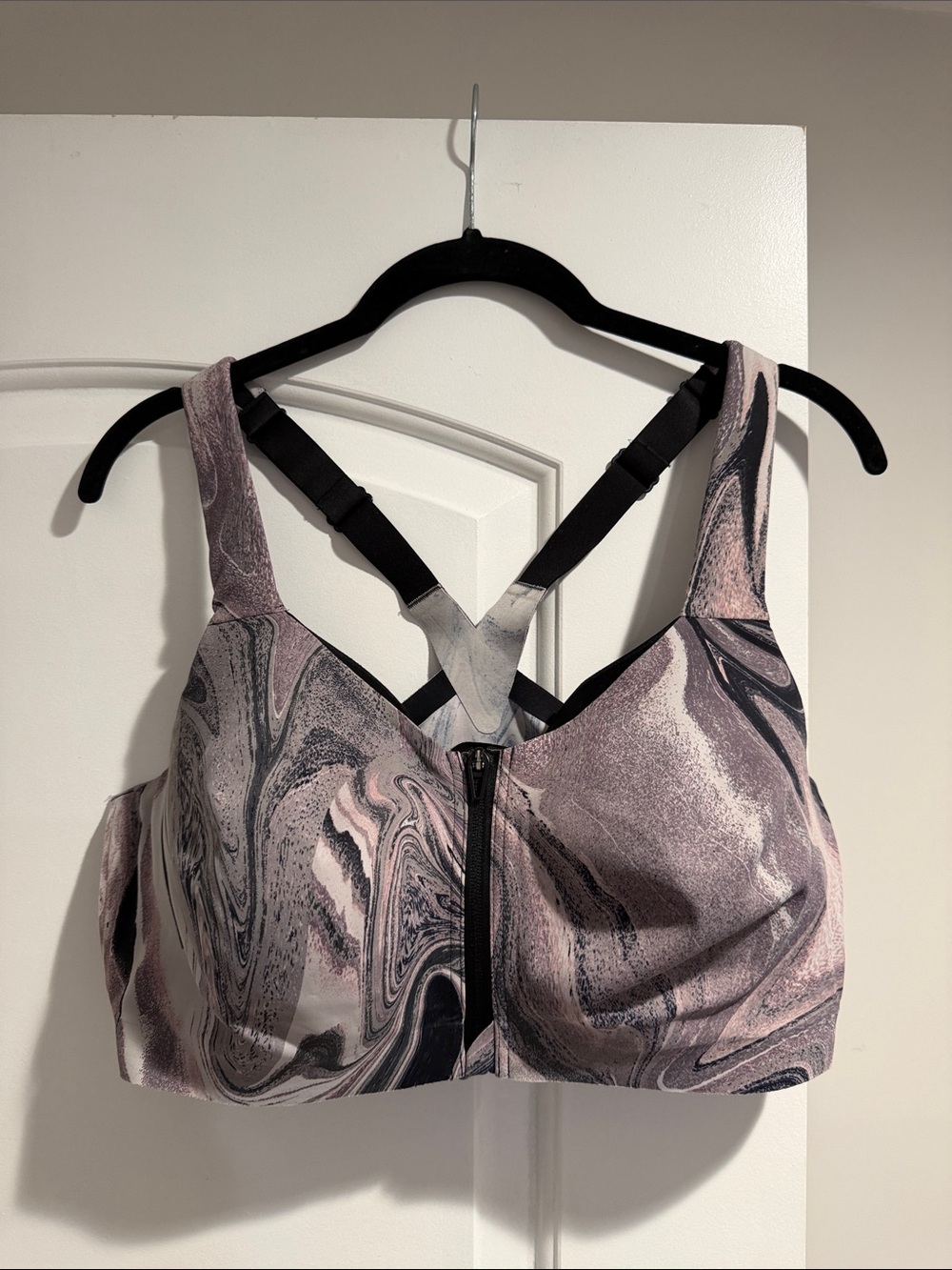 Victoria Secret High Impact Front-Close Sports Bra